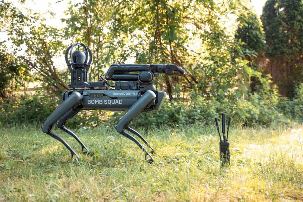 FirstNet Expands 5G and In-Building Connectivity for First Responders